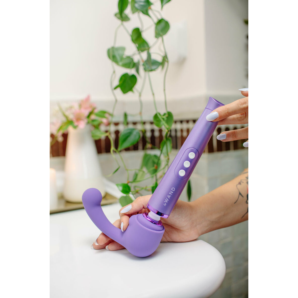 Curve Weighted Silicone Attachment Petite Curve Weighted Le Wand Petite-3